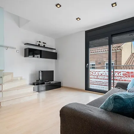 Hauzify I Ponent Apartment *